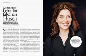 Portraitfoto der Musikerin Eva Jantschitsch für A la carte Magazin. Make-up Andrea Zeilinger, Visagistin Wien